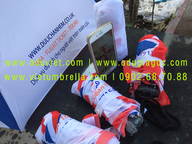 xưởng sản xuất ô dù cầm tay in logo quảng cáo